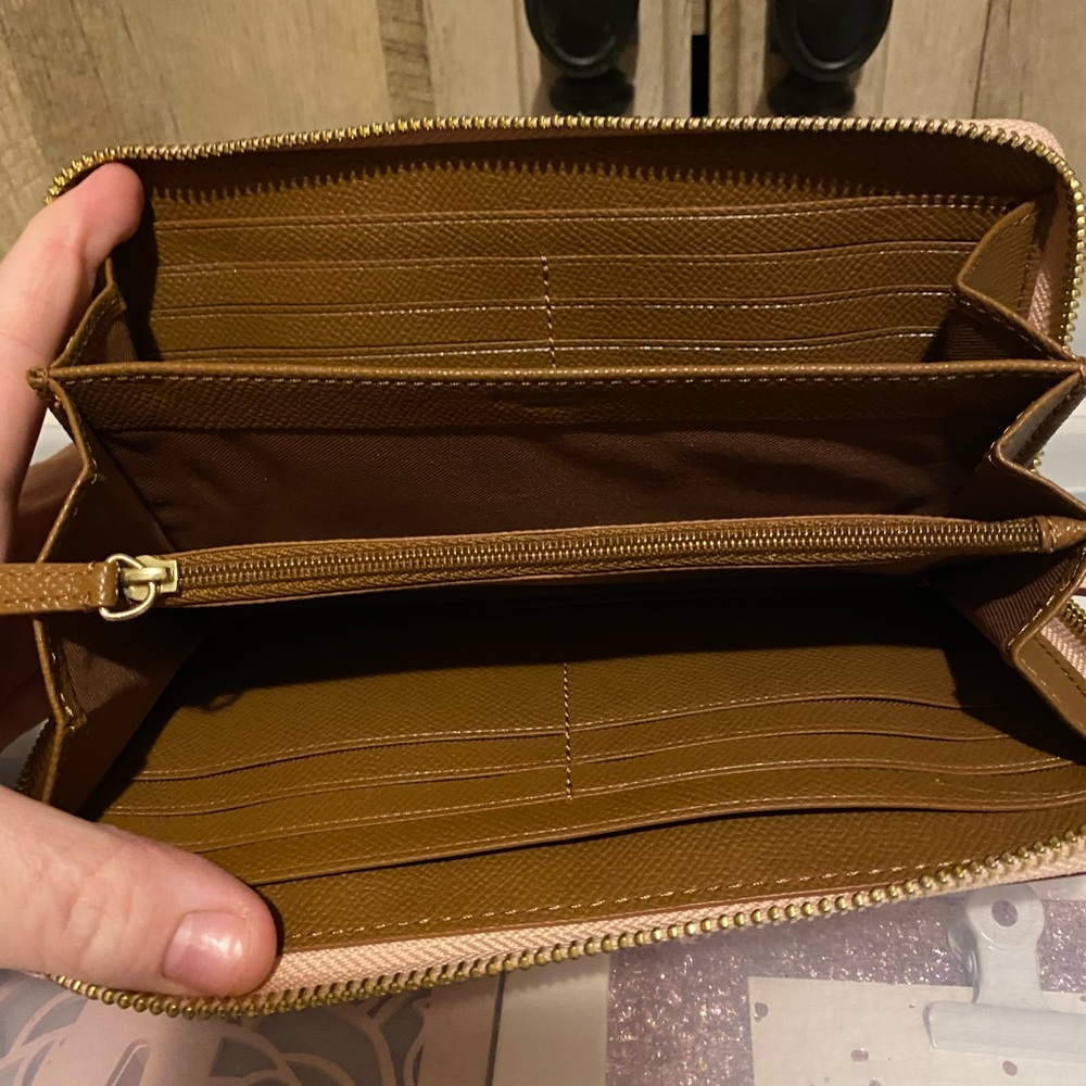 Coach Etched Floral Long Zip Around Wallet - Picture 4 of 4